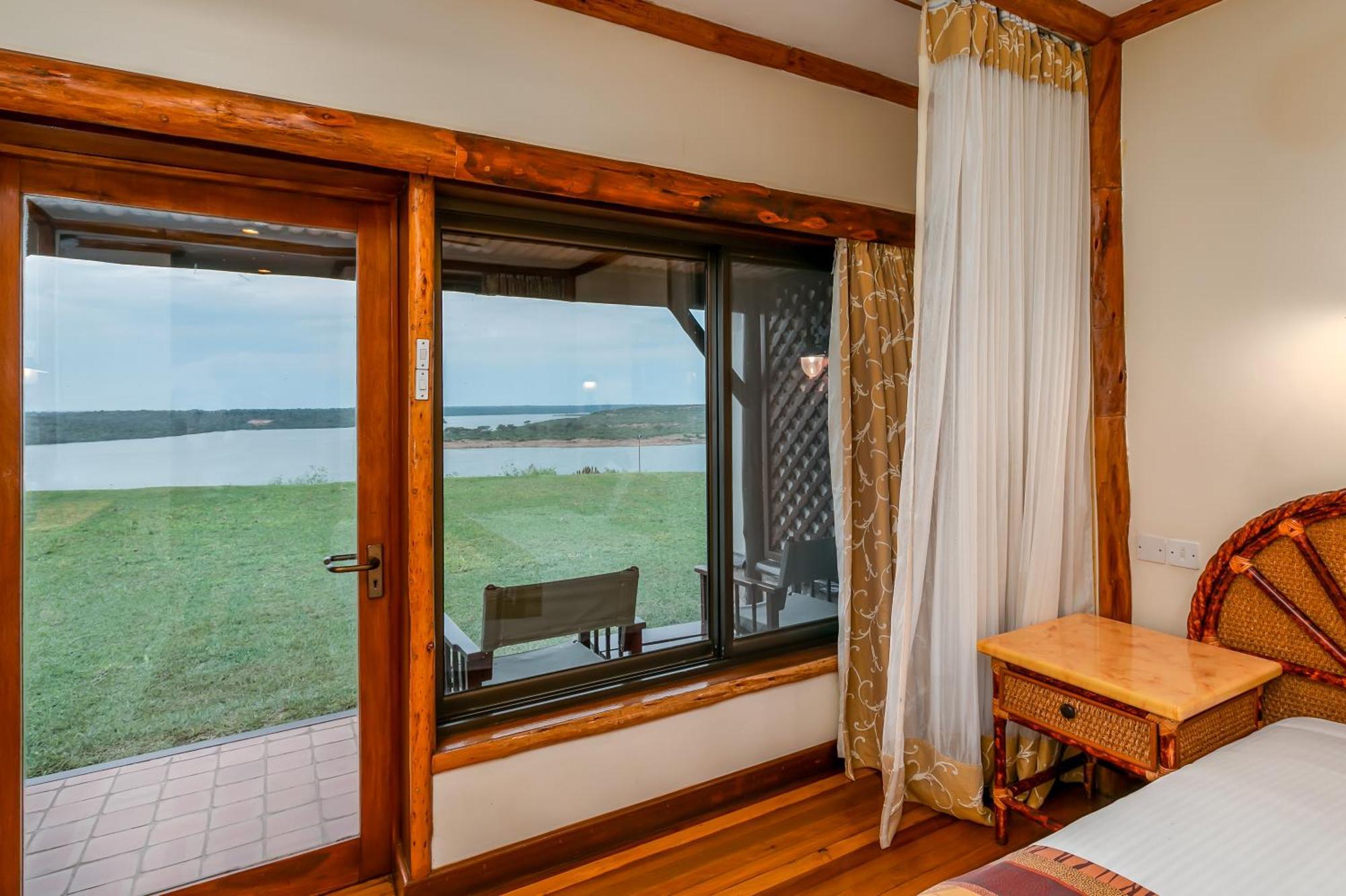 Mweya Safari Lodge Katwe Екстериор снимка